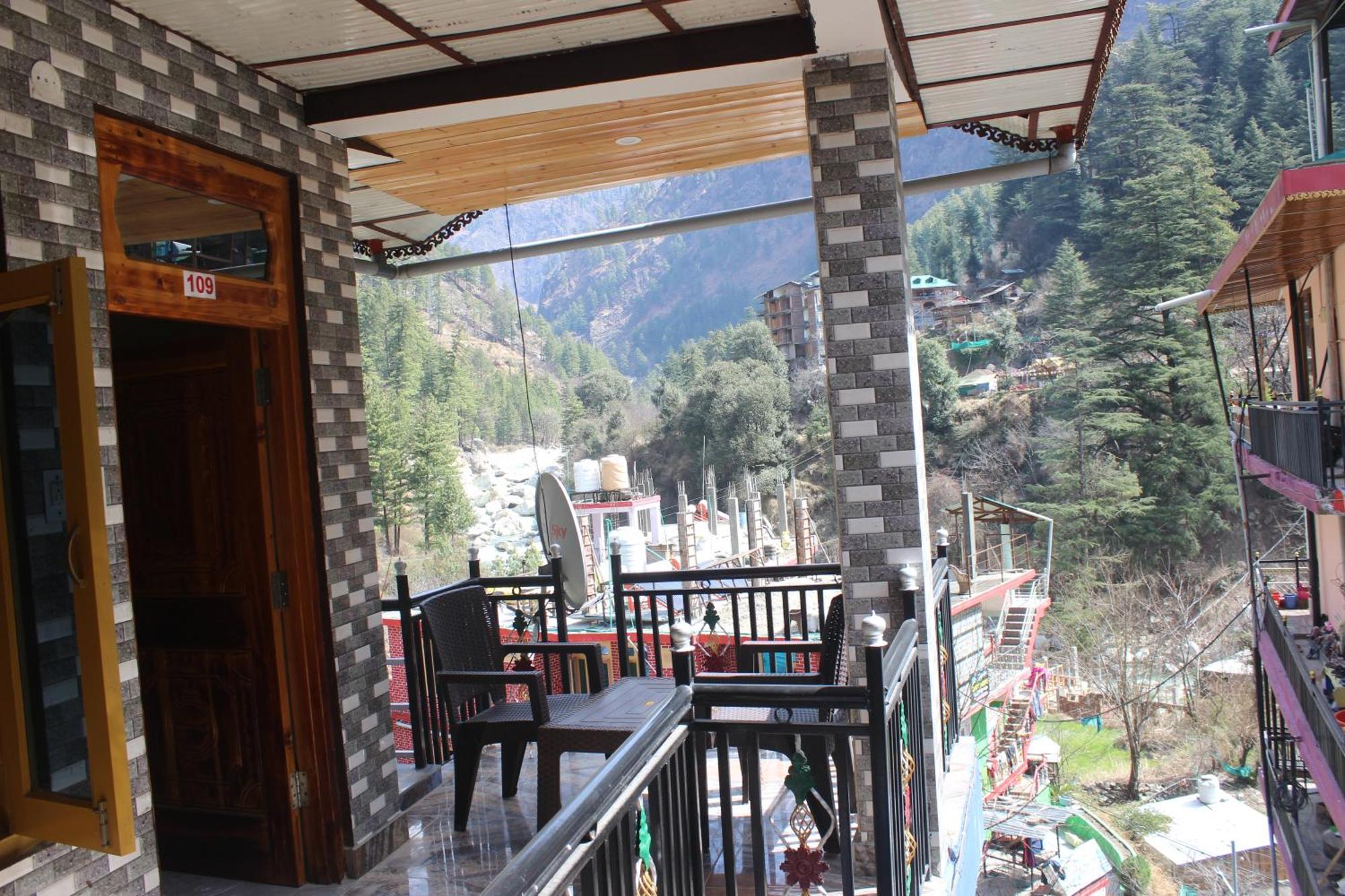 Moonlight Guest House Kasol Ngoại thất bức ảnh