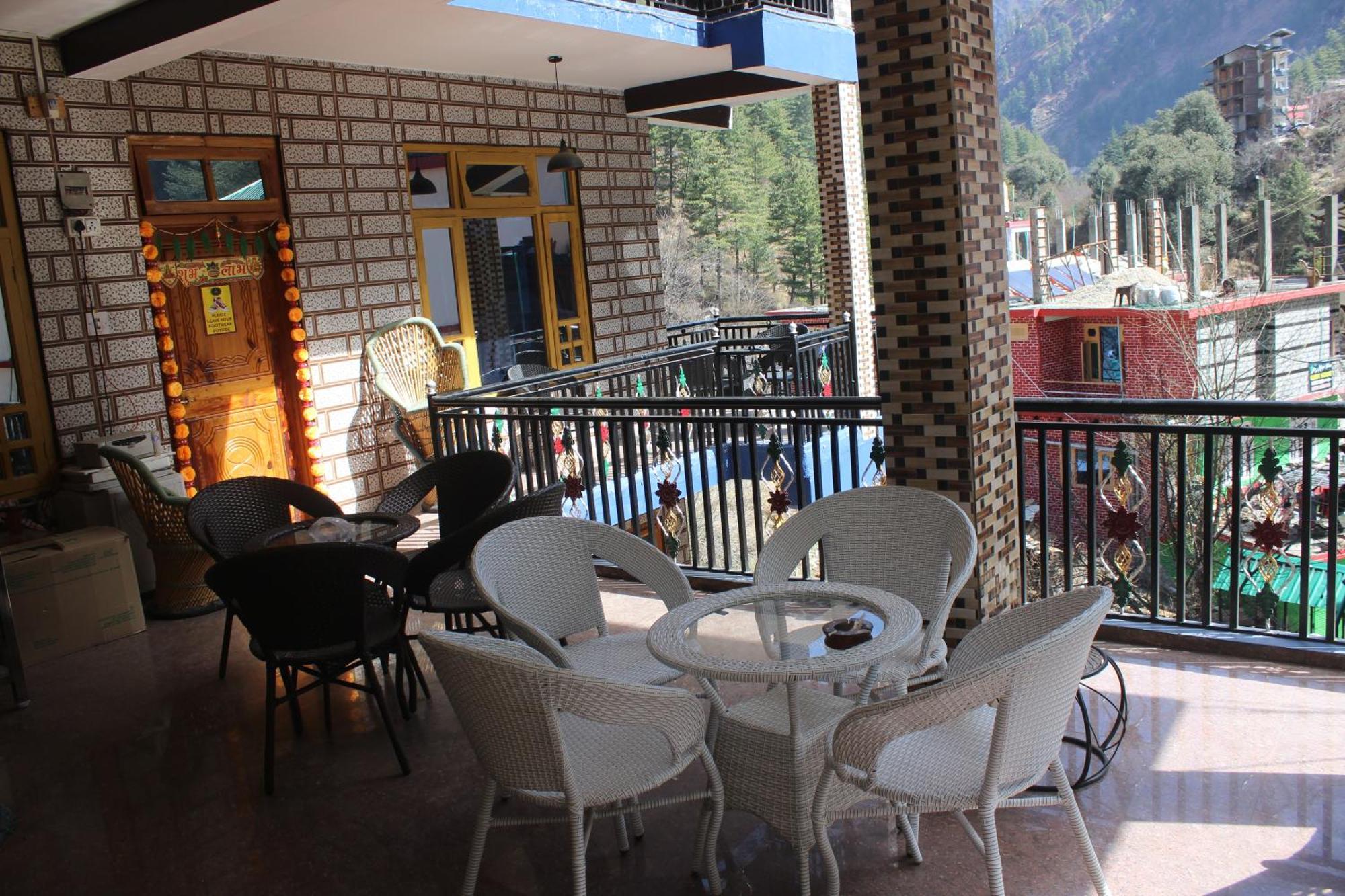 Moonlight Guest House Kasol Ngoại thất bức ảnh